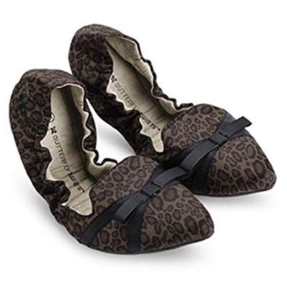 Butterfly Twists NIB Women/'s Jamie Tan Satin Leopard Folding Ballerinas